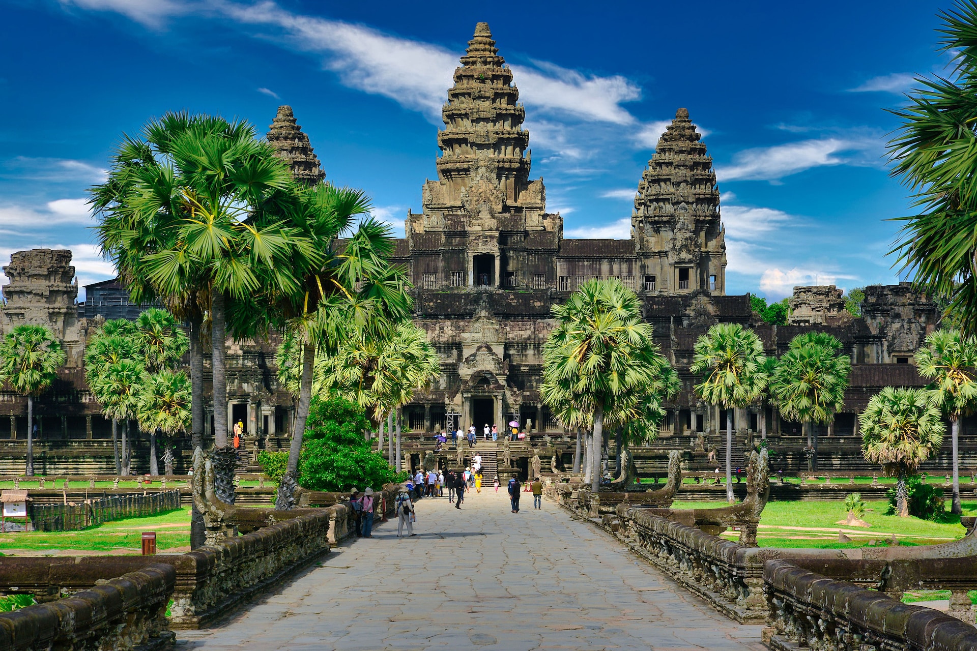 Beautiful Cambodia is a perfect place for solo traveler