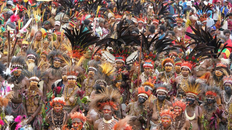 Exploring Papua New Guinea: Culture, Natural Wonders, and Unique Cuisine