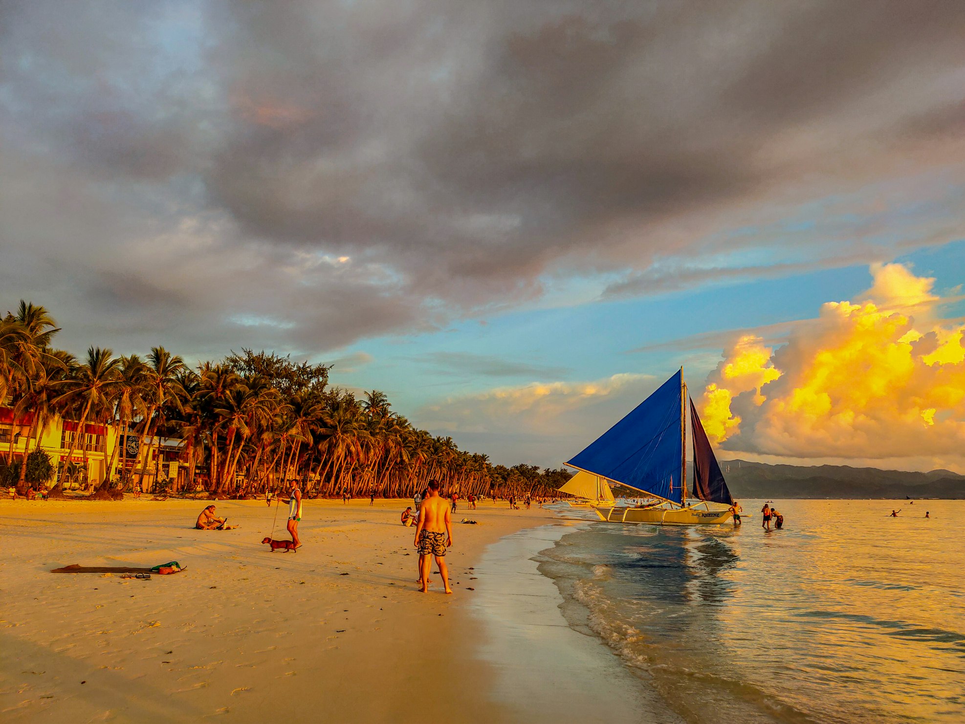 Boracay: A Comprehensive Guide to Enjoying Its Tropical Splendor